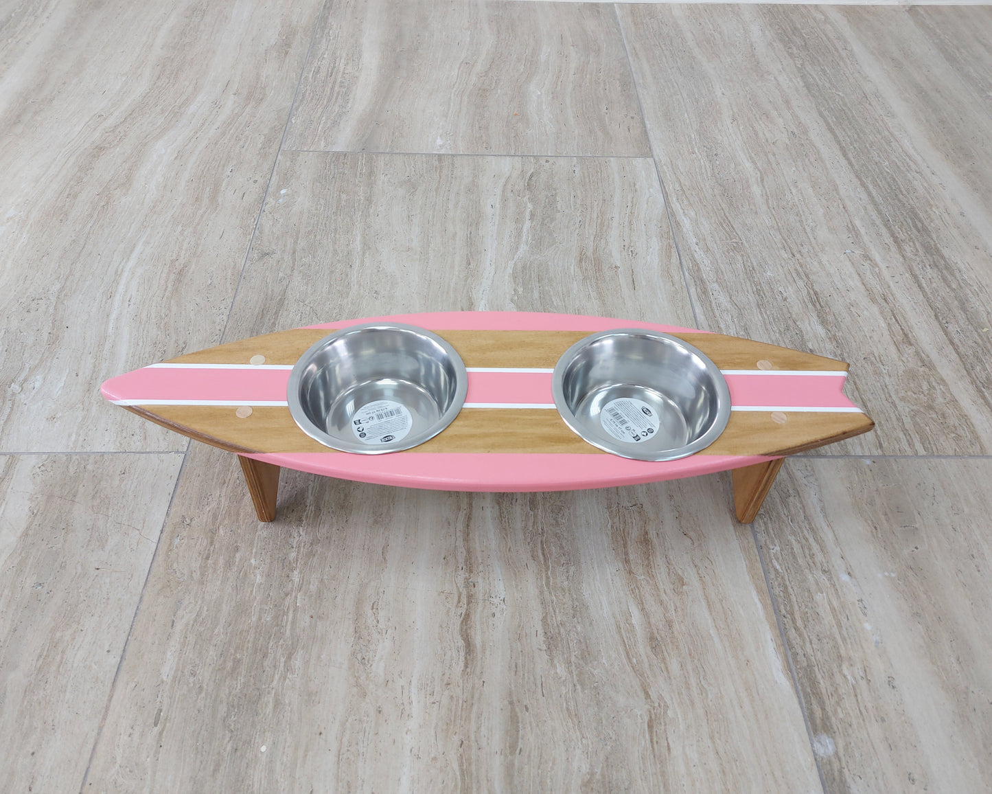 Personalized surfboard-shaped wooden dog feeding stand with optional painted name