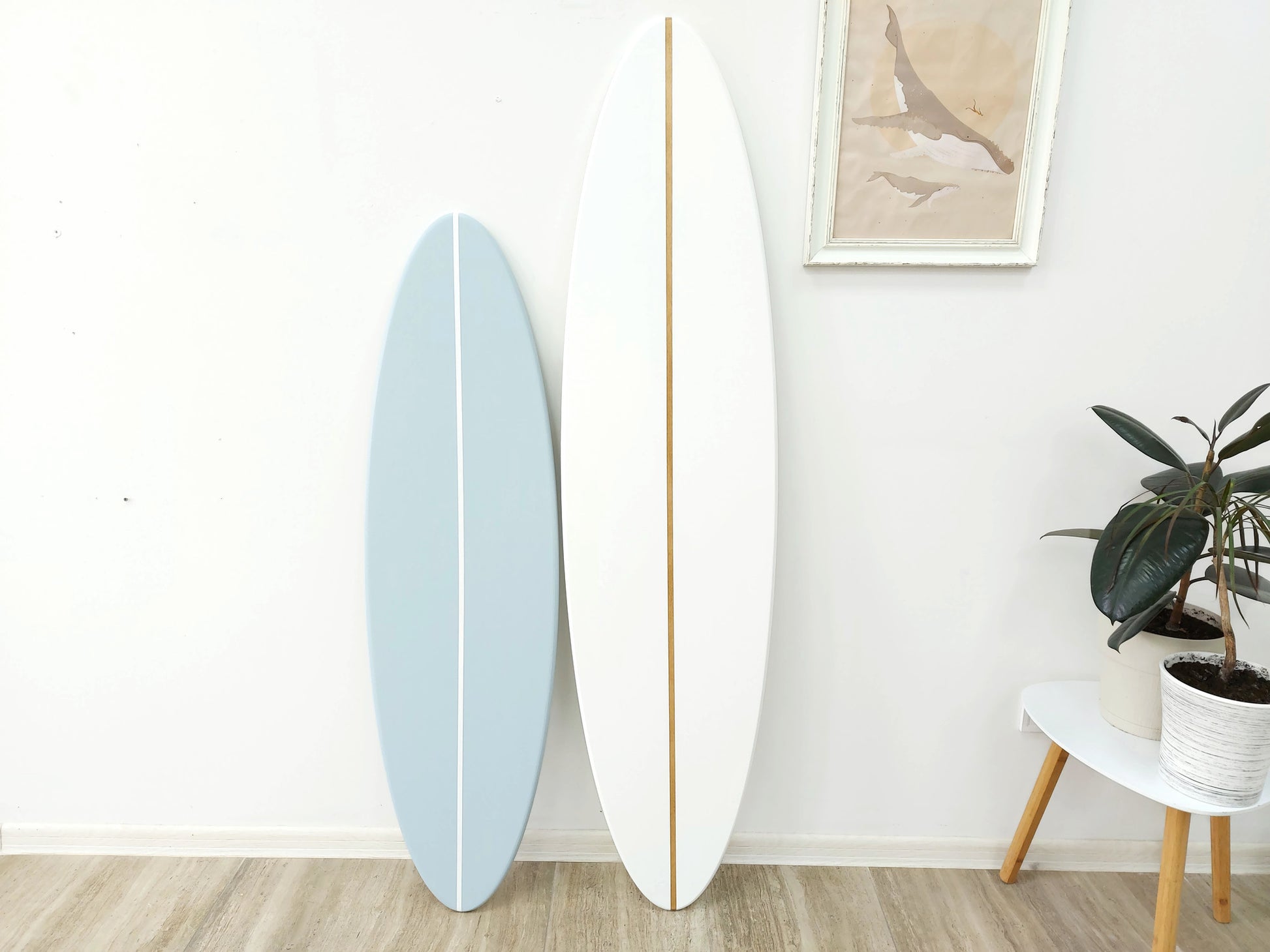 Decorative surfboard sign where you can place a custom name and date