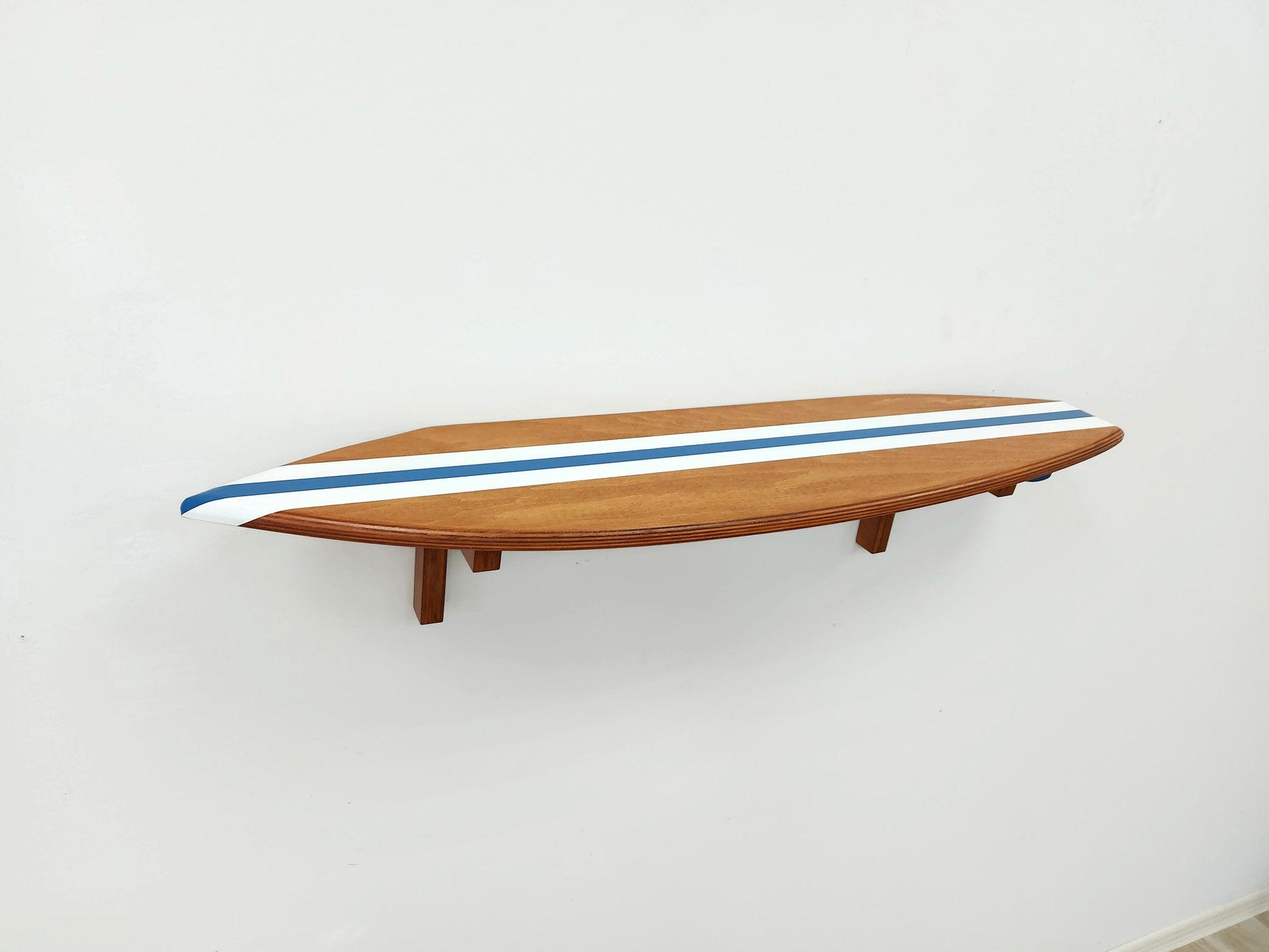 Decorative surf-style shelf wall décor surfboard home interior